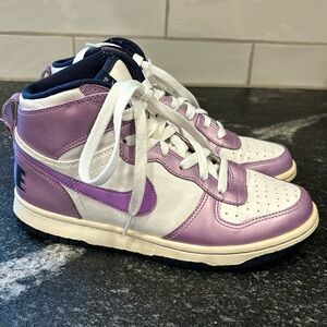 Vintage Nike Youth High Tops - Purple/White/Navy Size 6Y / EUR 38.5